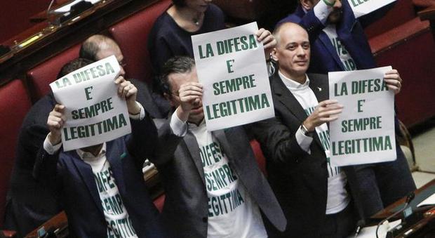 Legittima difesa, Salvini accelera: al via in Senato il ddl del Carroccio