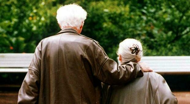 Anziani in difficoltà nelle Marche: sei pensioni su dieci sotto la soglia di povertà
