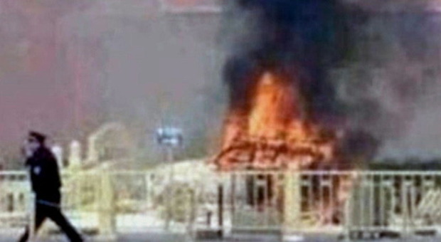 Esplosione a piazza Tienanmen, ricercati due uighuri musulmani