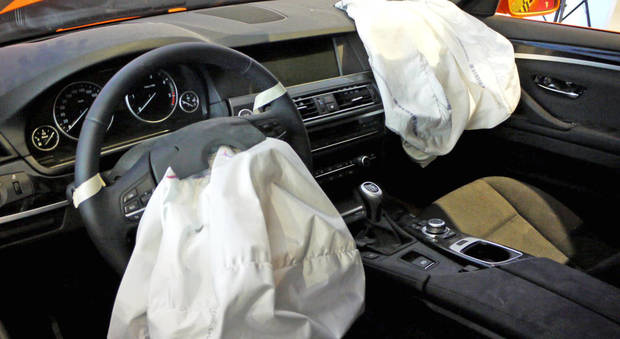 Airbag pericolosi, Toyota richiama 3 milioni di veicoli