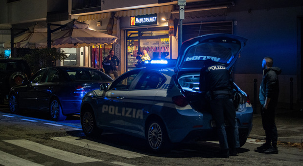 Un controllo di polizia in via Piave