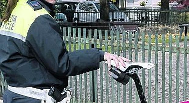 IL CASO TREVISO Se si parla di ladri di biciclette, la polizia locale fa sul