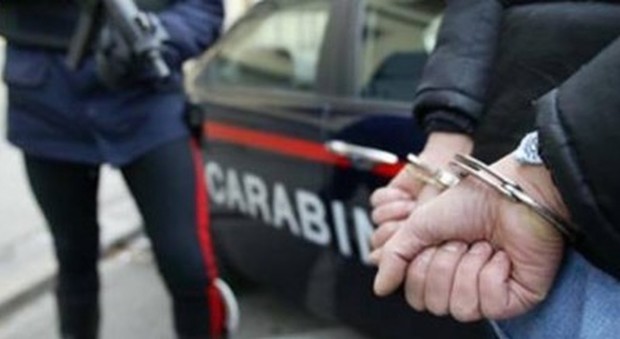 Battipaglia, ronde anti-ladro: preso e consegnato ai carabinieri