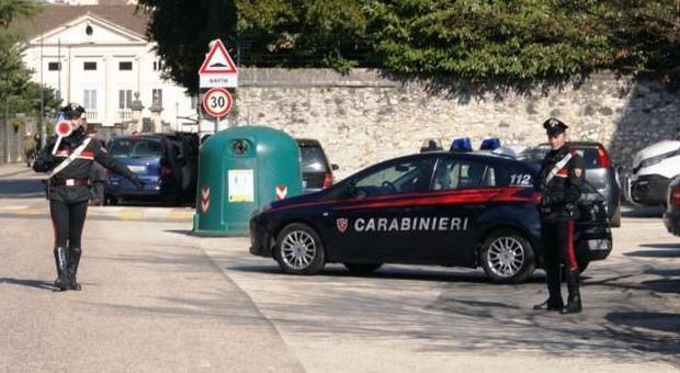 Un posto di blocco dei carabinieri di Montecchio Maggiore