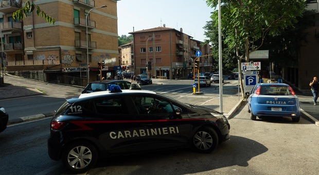 Carabinieri e polizia a Fontivegge