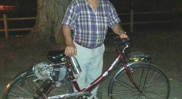 Gerardo Di Raimo con la bici