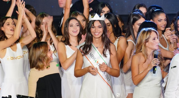 Miss Italia 2023 è Francesca Bergesio: ha 19 anni e viene dal Piemonte