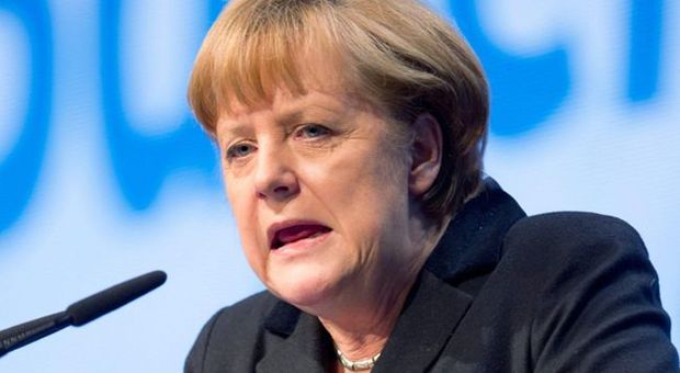 Frau Merkel offre una sponda a Renzi e apre alla svolta in Europa