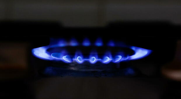 Bolletta del gas, a settembre +4,8%: stangata per le famiglie. Il Codacons: «Spesa aumenta di 181 euro»