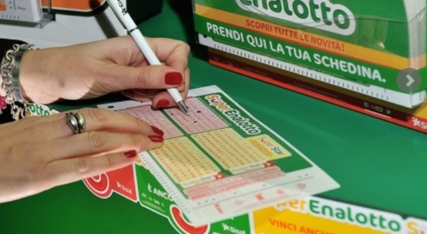 Estrazioni Lotto, Superenalotto e 10eLotto di sabato 25 marzo 2023: numeri vincenti