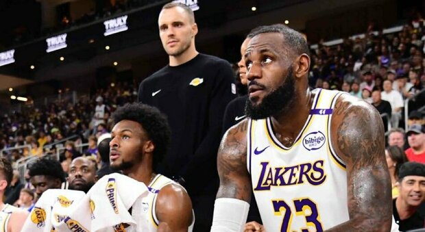 LeBron y Bronny James hacen historia en la NBA