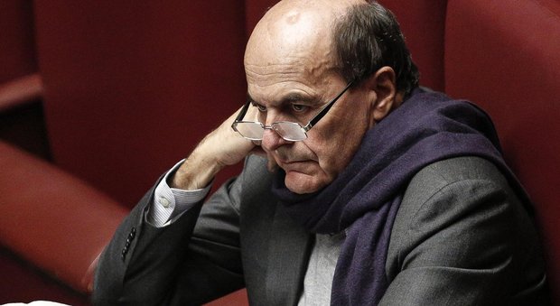 Pd, Bersani a Renzi: «Non minaccio la scissione ma non garantisco nulla»