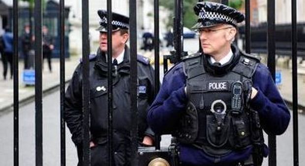 Allarme dei servizi inglesi: dal 2013 sventati 13 attentati terroristici
