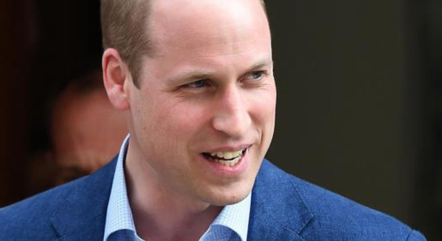 Il principe William colpito dal coronavirus: «Ha lottato per respirare. Famiglia reale in preda al panico»