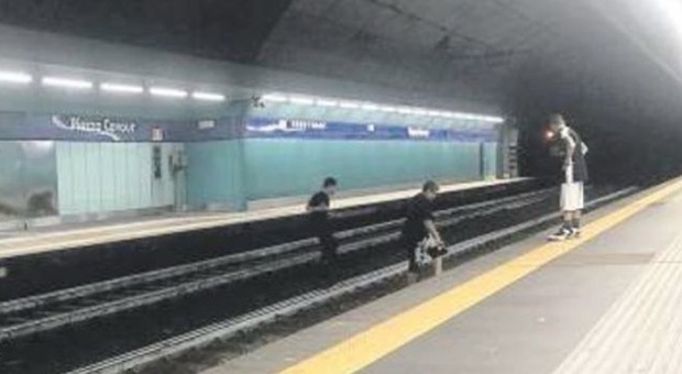 «Viva la camorra», il raid della babygang sul treno notturno da piazza Garibaldi