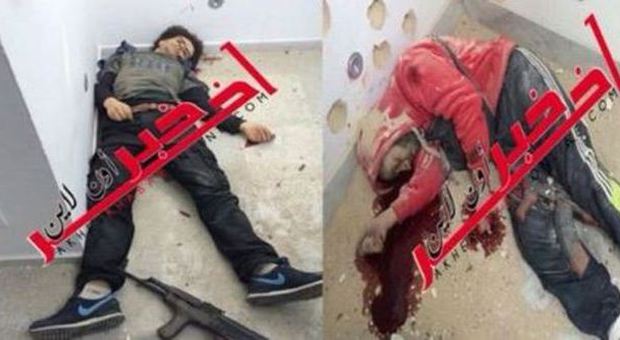 Strage a Tunisi: jeans e sneakers, il sito Business News pubblica le prime foto dei terroristi uccisi