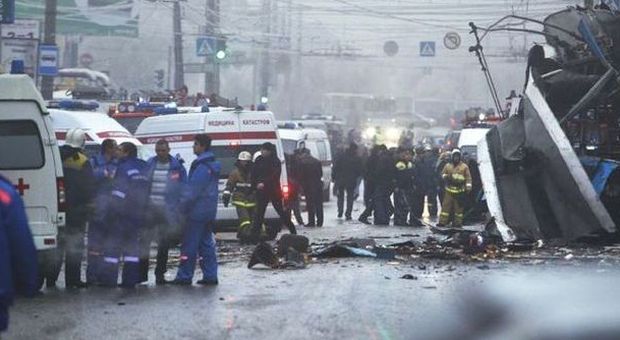 Russia, nuovo attentato nel Daghestan bomba sotto un'auto: una vittima Kamikaze a Volgograd: 87 arresti