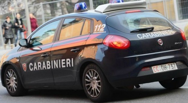 Milano, donna resiste e manda ko il rapinatore con una testata: marocchino arrestato