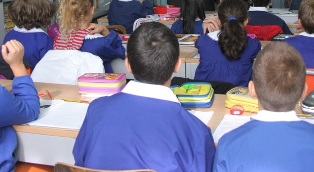 Covid, focolaio alla scuola elementare di Castellavazzo: 21 bambini positivi