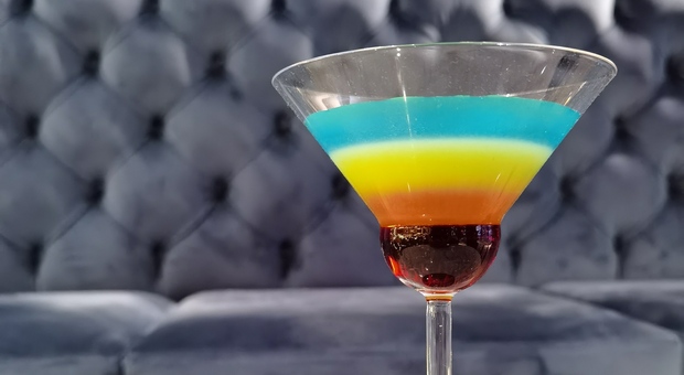 Pride, arriva Rainbow Cocktail: il nuovo drink limited edition a supporto delle istanze della comunità Lgbt