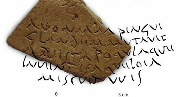 Scoperti misteriosi versi di Virgilio incisi su un'anfora spagnola di 2000 anni fa