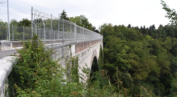 Il ponte sul torrente Lastego