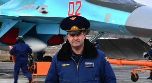 Kanamat Botashev morto: è il pilota russo di grado più alto a essere ucciso. L'esercito: «Addio comandante»