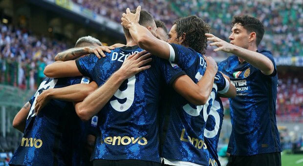 Inter-Genoa, pagelle: Calhanoglu incanta, prova di forza di Dzeko