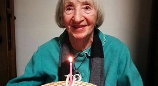 Nonna Lina, 102 anni, guarisce dal coronavirus. I medici: «L'abbiamo chiamata Highlander»