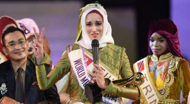 Eletta Miss mondo Islam: la tunisina Fatma ha 25 anni ed è ingegnere informatico