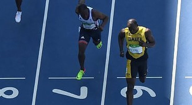 Rio 2016, Bolt entra in scena: 10"07 in batteria per cominciare l'assalto alla terza tripletta