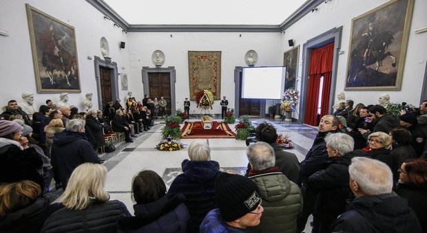 Roma rende omaggio a Lando Fiorini: fiori e ricordi nella Protomoteca del Campidoglio