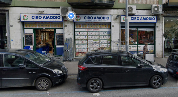 Napoli, rapina nel supermercato Ciro Amodio al Vomero: preso 34enne, caccia al complice
