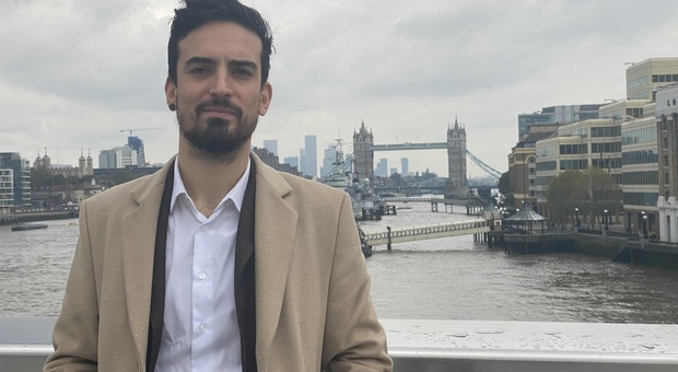 Antonio, da Napoli a Londra per realizzare il suo sogno: da cameriere a imprenditore in due anni