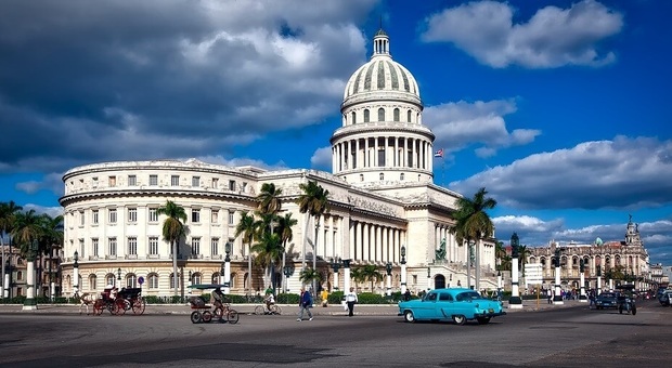 L'orgoglio de l'Avana a Cuba è un Campidoglio ancora più alto