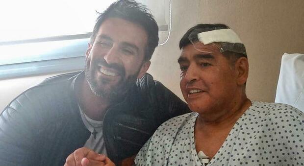 Maradona, foto post-intervento: Diego pronto a lasciare la clinica