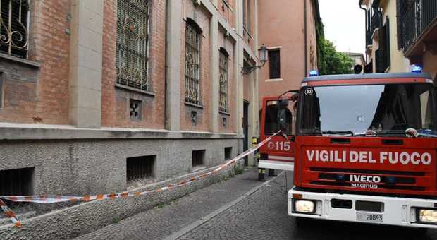 Paura al conservatorio Pollini: principio d'incendio, evacuati 150 studenti