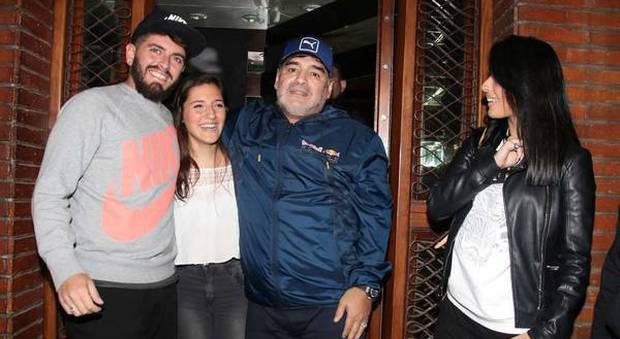 Maradona incontra il figlio: quell'abbraccio atteso da 29 anni