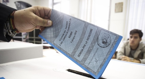 Caos seggi, mancano 30mila voti Alfano: «Anomalie in 40 sezioni»