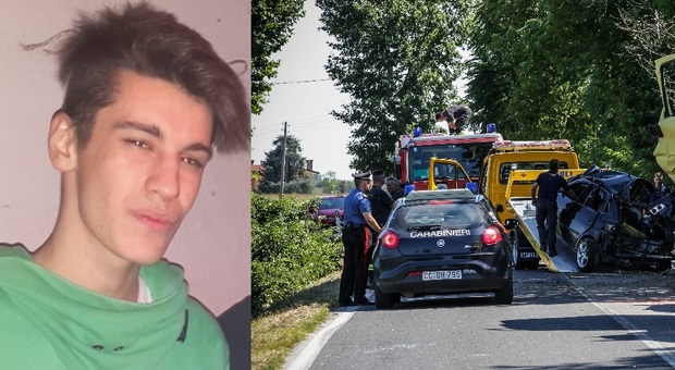 Marco si schianta in auto e muore a 19 anni: tornava dalla Maturità