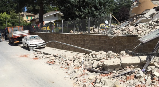 Terremoto: problemi ai soccorsi per il cedimento del ponte Tre Occhi