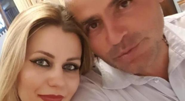 Bergamo, uccide la moglie a coltellate e scappa: dopo ore l'uomo di 47 anni si costituisce