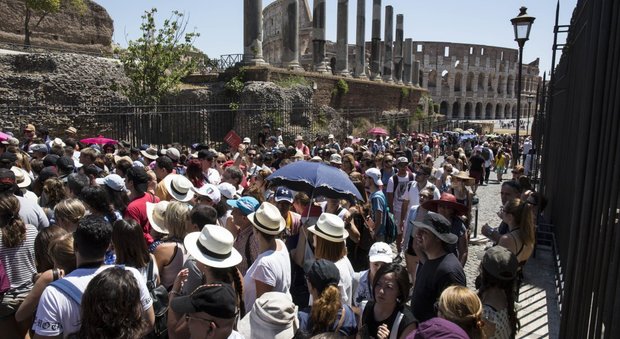 Colosseo, Prosperetti: nel 2017 supereremo 7 milioni di visitatori con Foro e Palatino