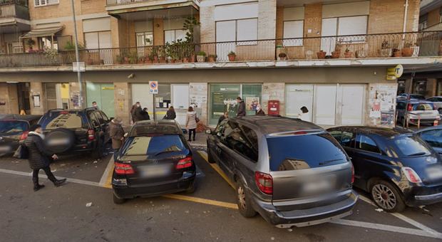 Gang delle Poste, da Torpignattara al Casilino: banditi in fuga con 2mila euro. A Don Bosco sfuma l'assalto, arrestato "il Tedesco"