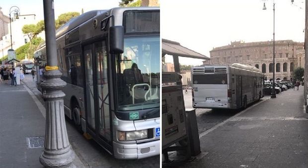 Roma, bus Atac guasto abbandonato da tre giorni sotto al Campidoglio