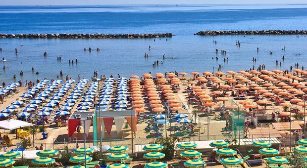 Fitta case vacanze inesistenti sulla Riviera romagnola, denunciato truffatore napoletano