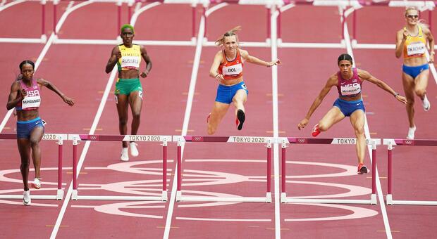 Olimpiadi, record del mondo 400 ostacoli anche nelle donne