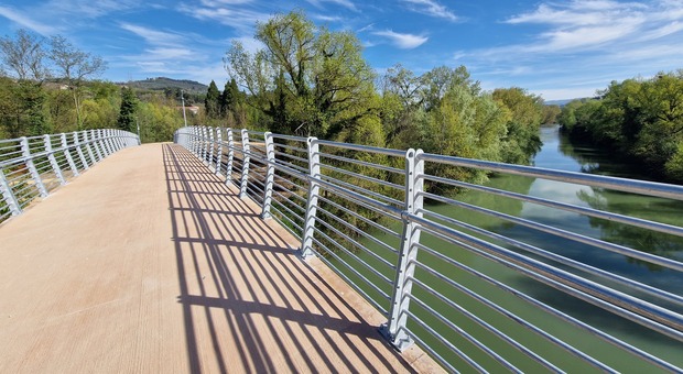 Il nuovo ponte ciclopedonale sul Tevere a Ponte Felcino