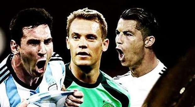 A Zurigo si assegna il Pallone d'oro: Neuer prova a parare Messi e Ronaldo