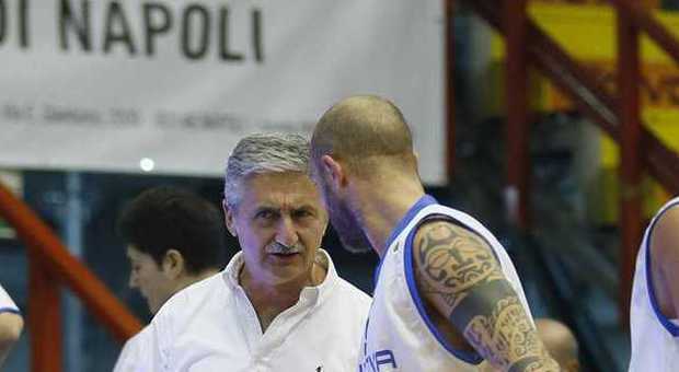 Crisi Givova Napoli, il coach Calvani attacca la società: «Non mantiene gli impegni»